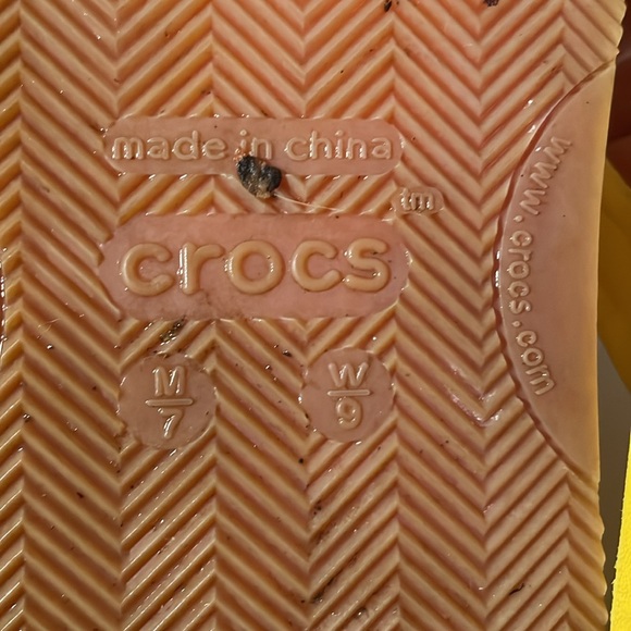 Crocs Retro Wedge Flip Flop Thong Sandal Yellow/Blue W 9/M 7 Unisex - Picture 5 of 7